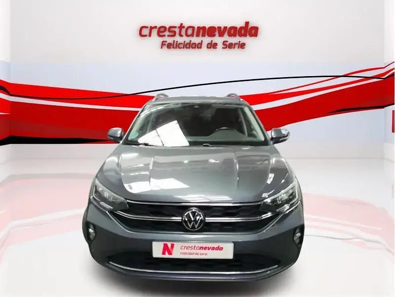 Usado VW Taigo Life 110 CV (80 kW) 2022 Gris SUV
