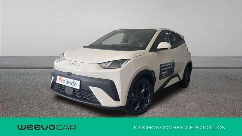 Blanco Usado 2025 BYD Dolphin Surf Comfort Utilitario | 21.238 € - Imagen 1/4