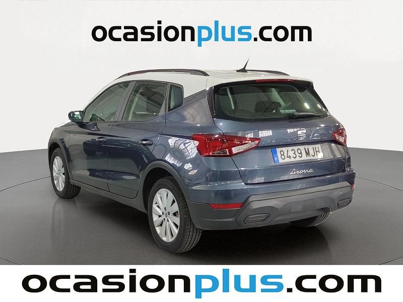 Usado Seat Arona Style 110 HP (80 kW) 2023 Cinzento SUV