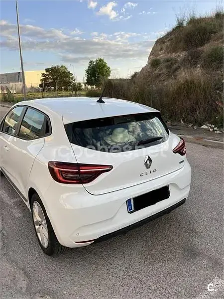 Usado Renault Clio V Intens 140 CV (102 kW) 2021 Blanco Berlina