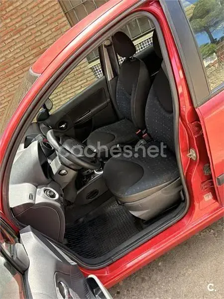Usado Citroën C3 61 CV (44 kW) 2006 Rojo Berlina