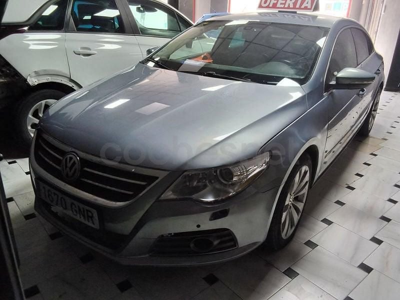 Usado VW Passat 200 CV (147 kW) 2010 Azul Berlina