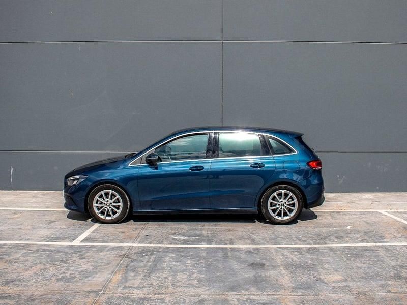 Usado Mercedes B200 150 CV (110 kW) 2020 Azul Monovolumen