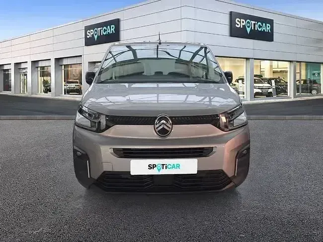 Usado Citroën e-Berlingo 102 CV (75 kW) 2025 Gris Monovolumen