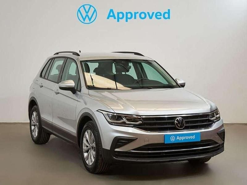 Plateado Usado 2021 VW Tiguan SUV | 24.430 € (Precio justo) - Imagen 1/4
