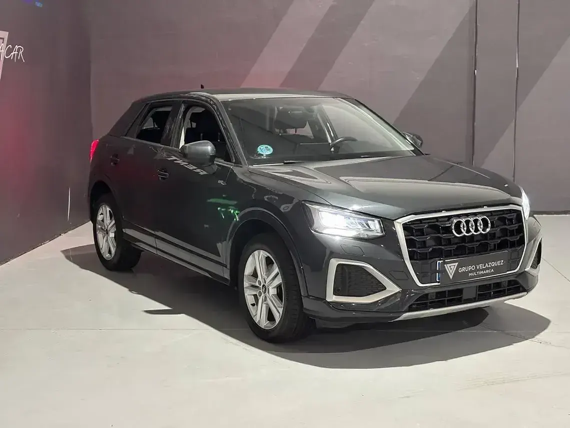 Usado Audi Q2 Advanced 116 CV (85 kW) 2023 Gris SUV