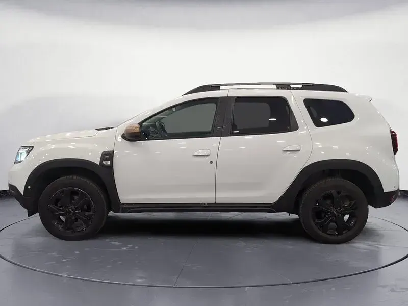 Begagnad Dacia Duster Extreme 100 HK (73 kW) 2023 Vit SUV