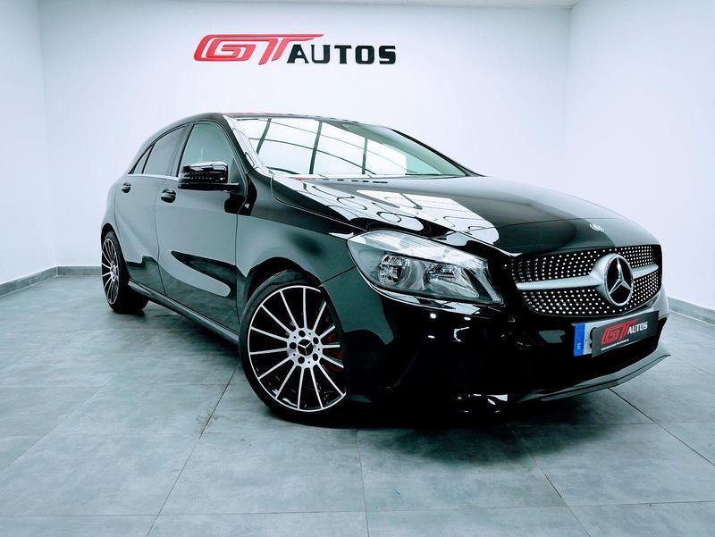 Negro Usado 2017 Mercedes A180 Utilitario | 19.990 € (Un poco caro) - Imagen 1/1