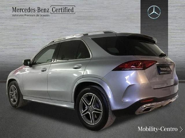 Usado Mercedes GLE300 AMG line 272 CV (200 kW) 2023 Plata hightech SUV
