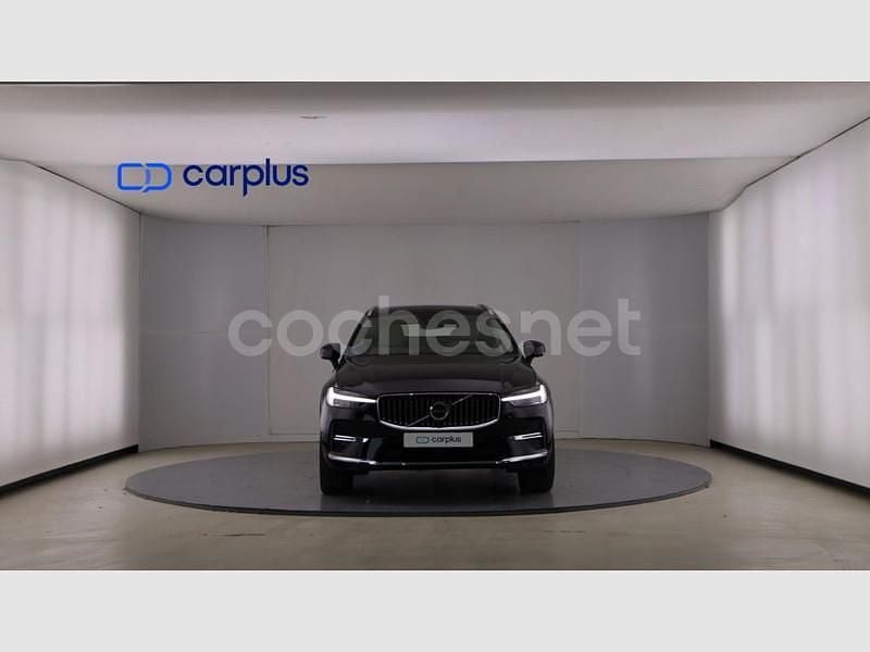 Usado Volvo XC60 Plus 350 CV (257 kW) 2023 Negro onyx metalizado SUV