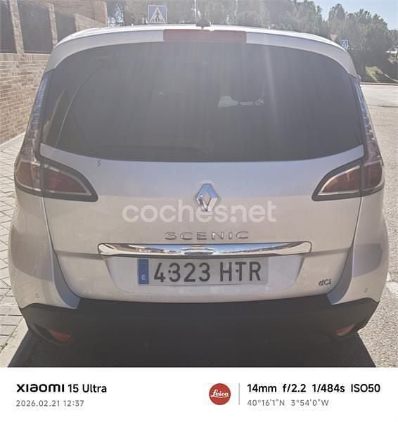 Usado Renault Scénic III Bose Edition 130 CV (95 kW) 2013 Gris / plata Monovolumen