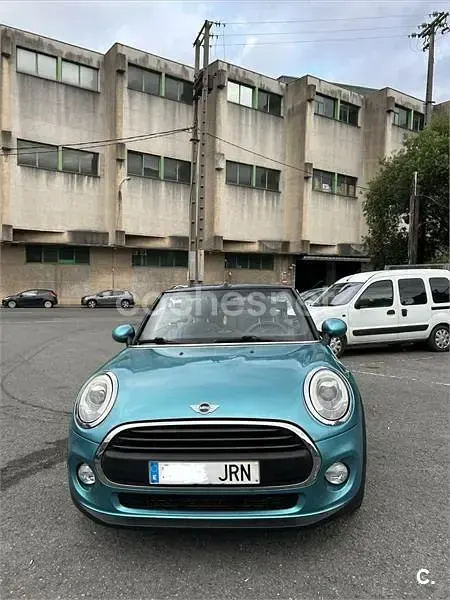 Usado Mini One Cabriolet 122 CV (89 kW) 2016 Azul Descapotable