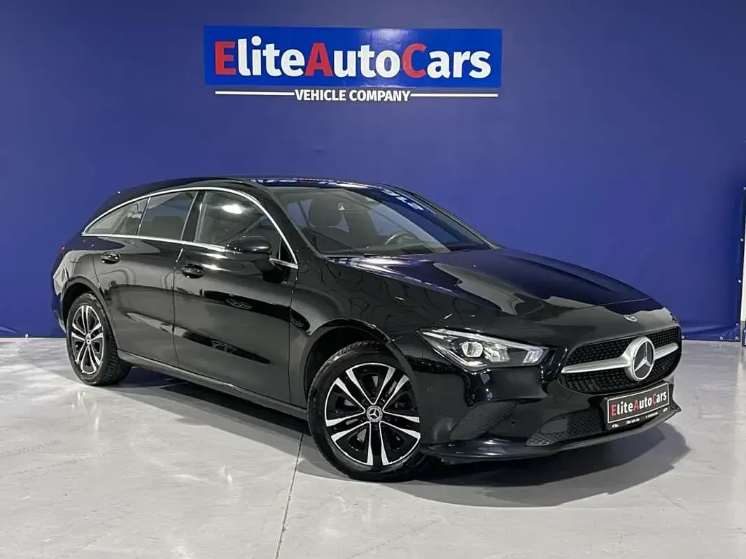 Usado Mercedes CLA250e Shooting Brake 218 CV (160 kW) 2023 Negro Familiar