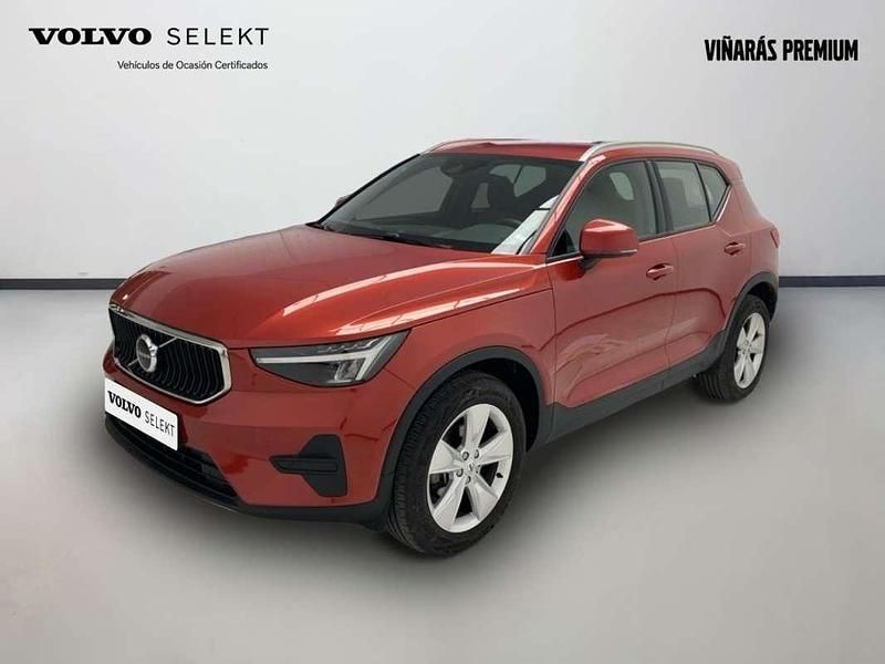 Rojo Usado 2023 Volvo XC40 Core SUV | 24.750 € (Super precio) - Imagen 1/4