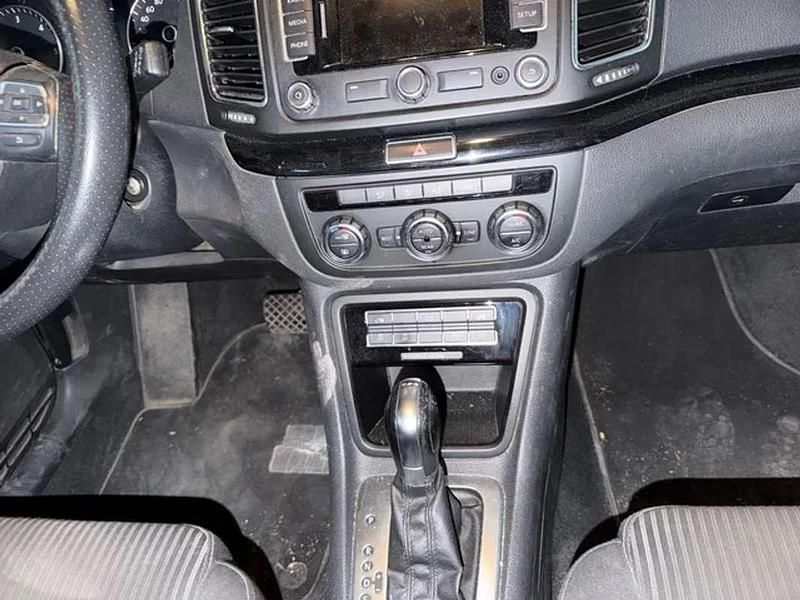 Usado Seat Alhambra Style 140 CV (102 kW) 2014 Azul Monovolumen