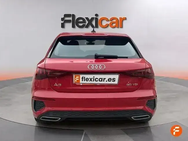 Usado Audi A3 116 CV (85 kW) 2021 Rojo Berlina