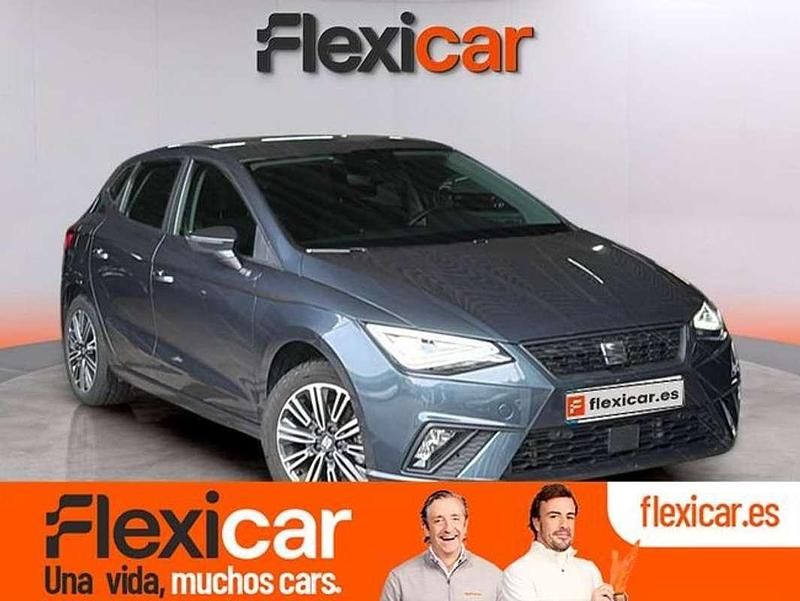 Usado Seat Ibiza XCELLENCE 110 CV (80 kW) 2022 Gris Utilitario