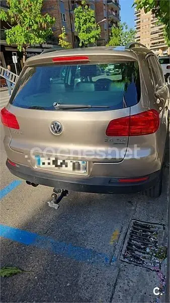 Usado VW Tiguan 140 CV (102 kW) 2013 Gris / plata SUV