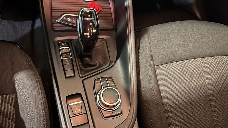 Usado BMW X1 150 CV (110 kW) 2019 Gris SUV