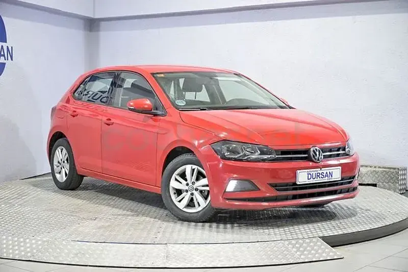 Usado VW Polo Advance 80 CV (58 kW) 2019 Rojo Utilitario