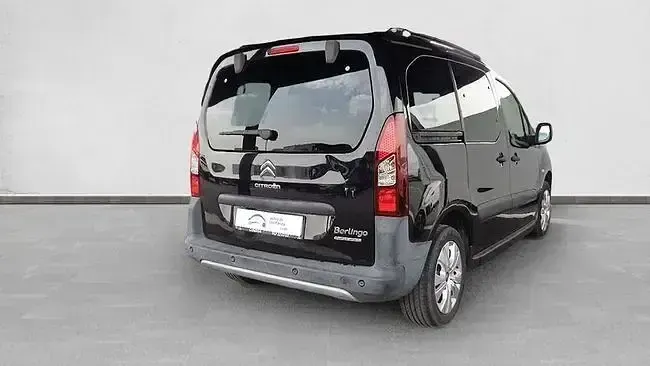 Usado Citroën Berlingo PureTech 110 CV (80 kW) 2018 Negro Monovolumen