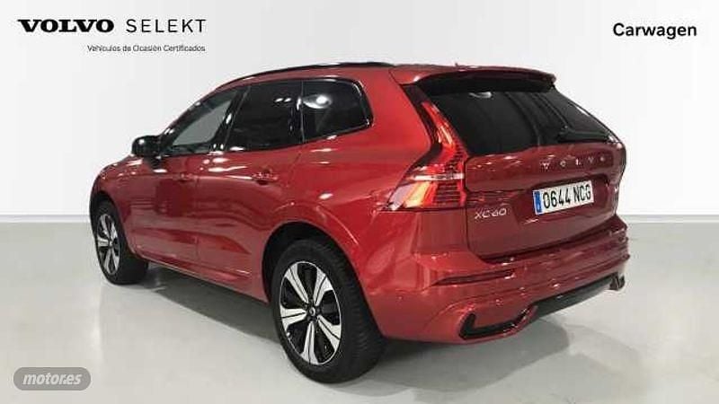 Usado Volvo XC60 Ultra 252 CV (185 kW) 2025 Rojo SUV