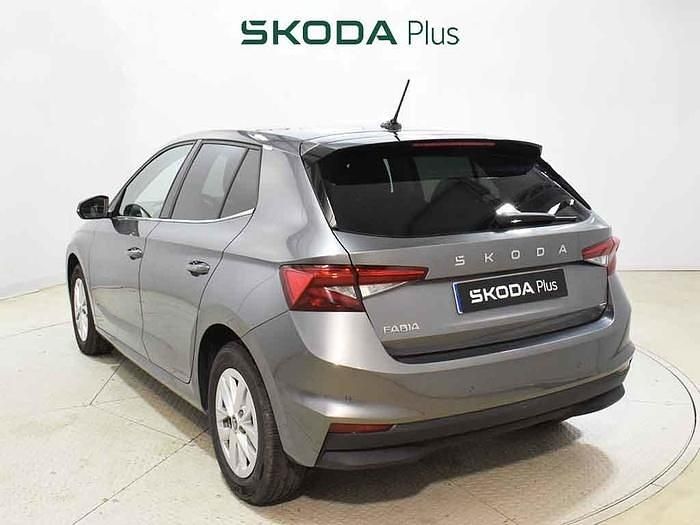 Gris Usado 2025 Skoda Fabia Selection | 20.000 € (Precio justo) - Imagen 1/4