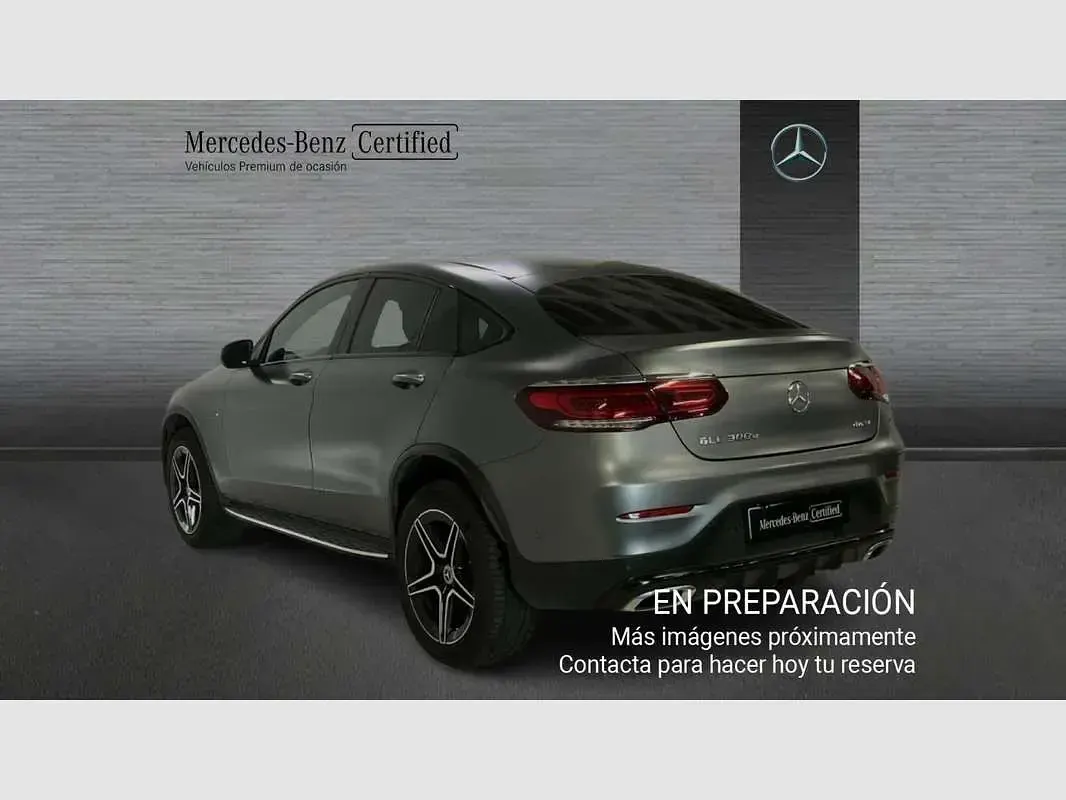 Usado Mercedes GLC300e 320 CV (235 kW) 2022 Gris SUV