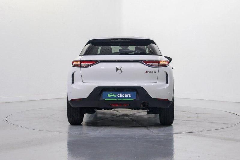 Usado DS Automobiles DS3 Crossback Performance 100 CV (73 kW) 2021 Blanco SUV