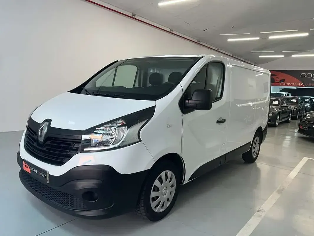 Usado Renault Trafic 95 CV (69 kW) 2018 Blanco Monovolumen
