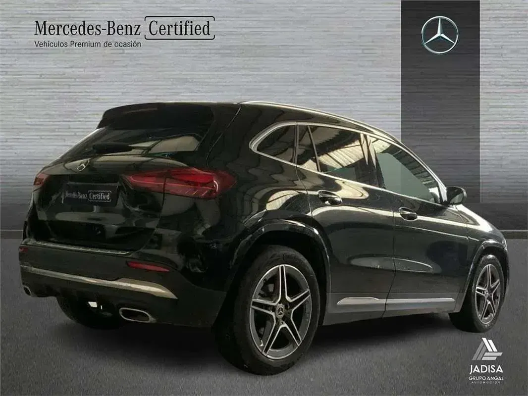 Usado Mercedes GLA200 150 CV (110 kW) 2025 SUV