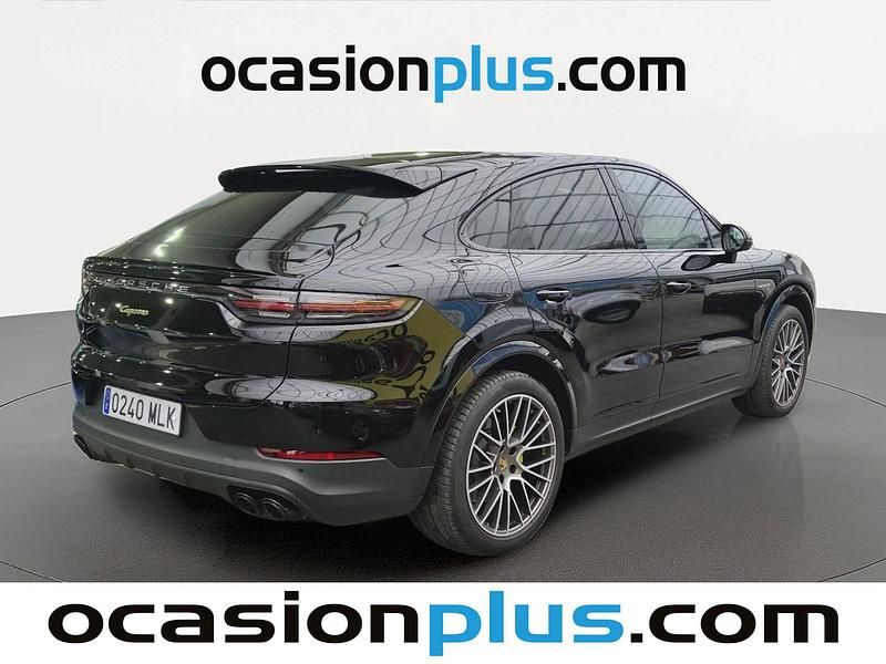 Usado Porsche Cayenne Platinum Edition 462 CV (339 kW) 2022 Negro SUV