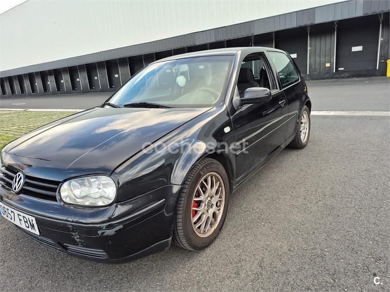 Negro Usado 2000 VW Golf IV GTI Berlina | 3500 € (Precio justo) - Imagen 1/4