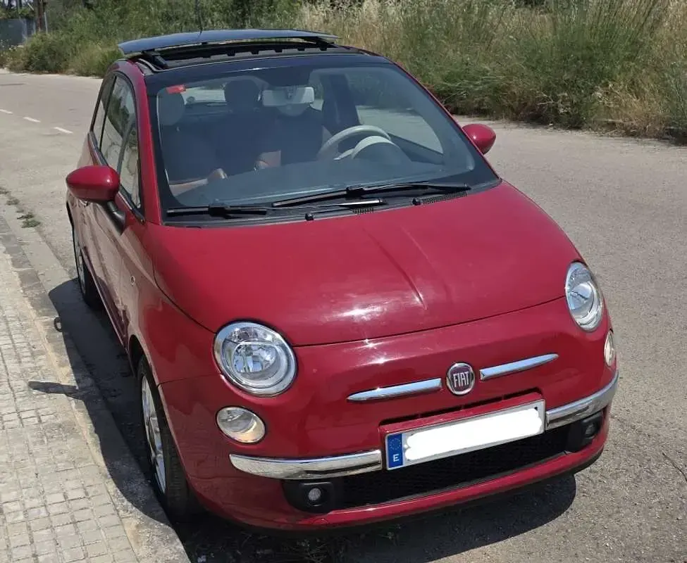 Usado Fiat 500 71 CV (52 kW) 2009 Rojo Descapotable