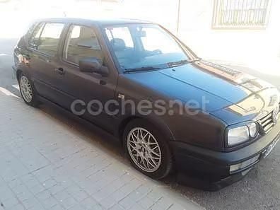 Violeta / lila Usado 1993 VW Golf III Berlina | 9900 € - Imagen 1/4