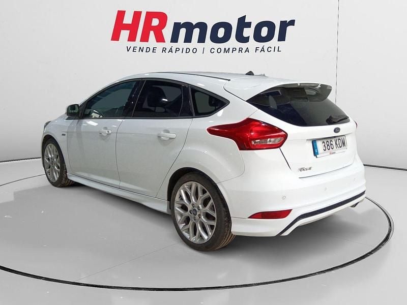 Usado Ford Focus ST-Line 150 CV (110 kW) 2017 Blanco Berlina