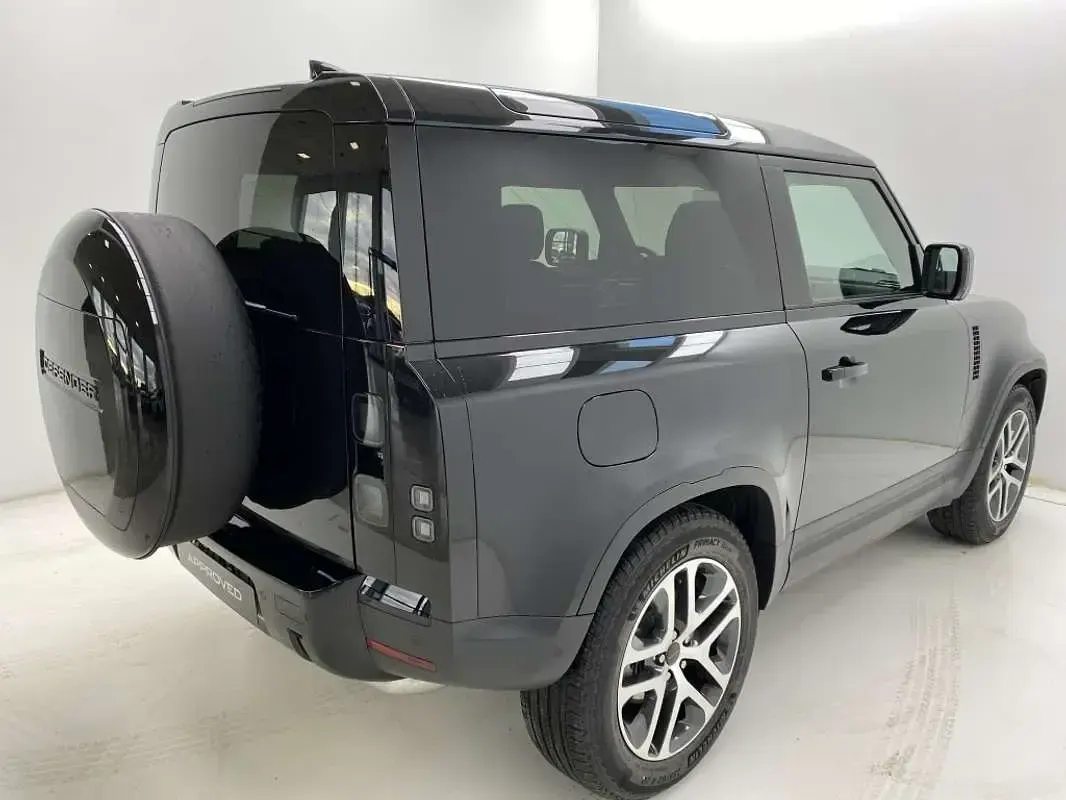 Usado Land Rover Defender S 249 CV (183 kW) 2025 Negro SUV