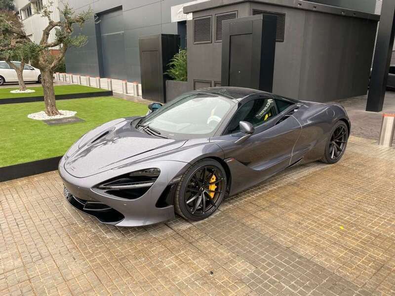Gris Usado 2023 McLaren 720S Coupe | 325.000 € - Imagen 1/4