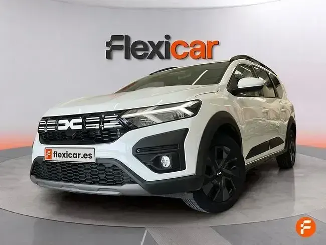 Usado Dacia Jogger Expression 110 CV (80 kW) 2024 Blanco Monovolumen