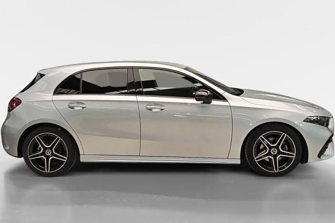 Usado Mercedes A200 150 CV (110 kW) 2025 Berlina