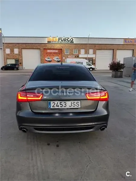 Usado Audi A6 204 CV (150 kW) 2012 Gris / plata Berlina