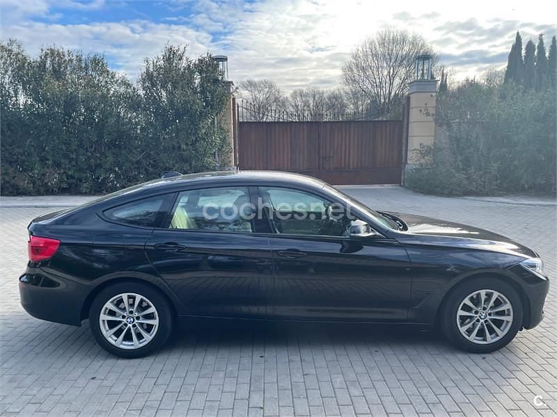 Usado BMW 320 Gran Turismo 190 CV (139 kW) 2017 Negro Berlina