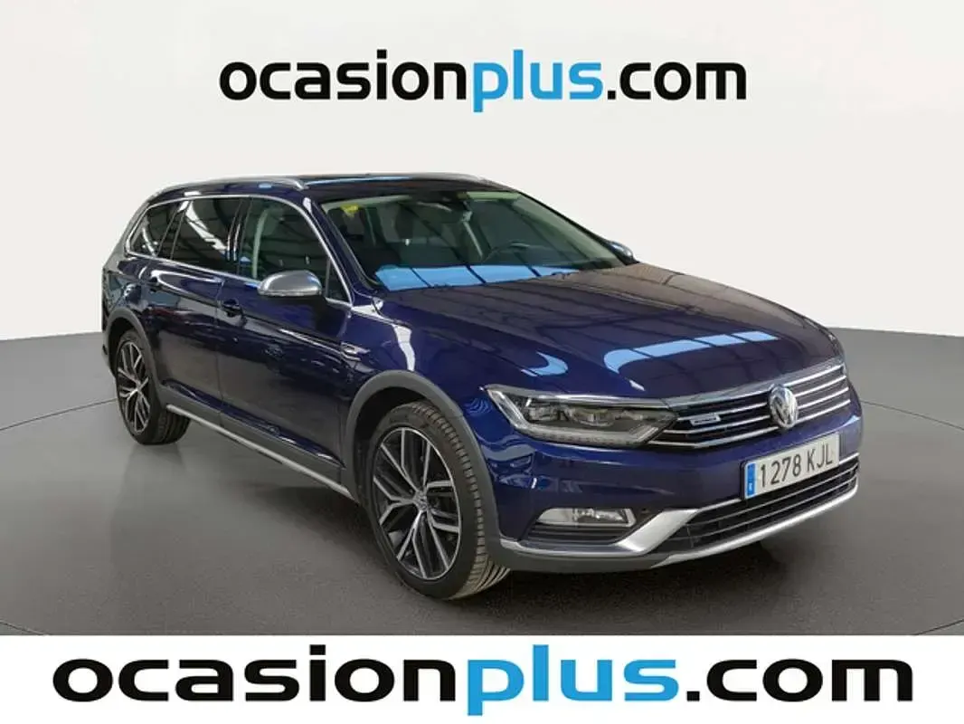 Usado VW Passat Alltrack 220 CV (161 kW) 2018 Azul Familiar