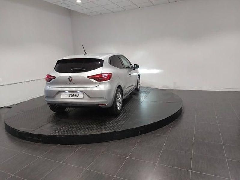 Usado Renault Clio V Business 65 CV (47 kW) 2022 Gris / plata Berlina
