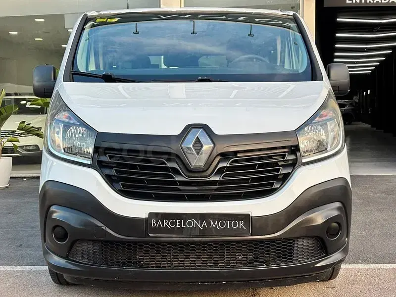 Usado Renault Trafic LIMITED 120 CV (88 kW) 2017 Blanco Monovolumen