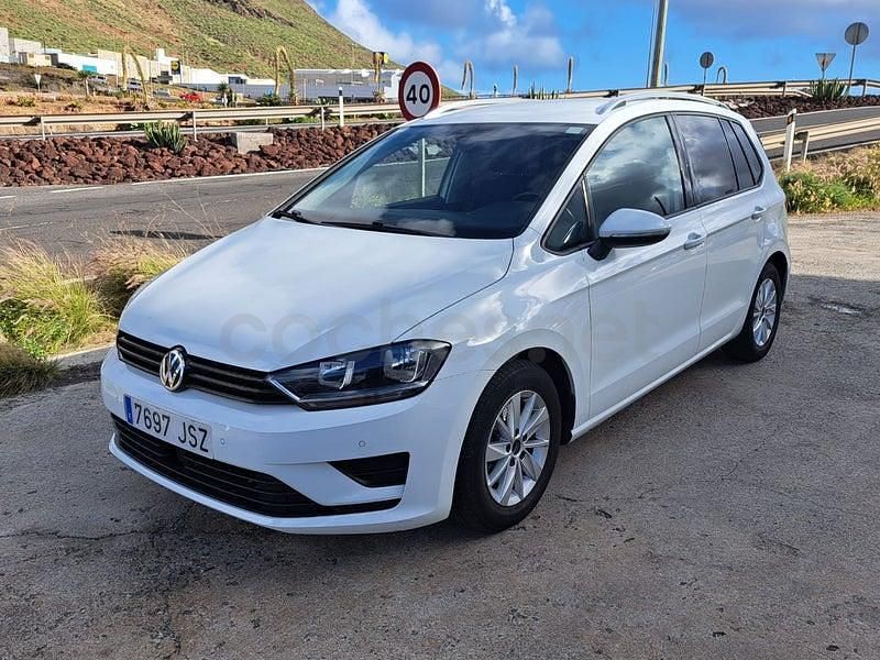 Usado VW Golf Sportsvan Advance 125 CV (91 kW) 2016 Blanco Monovolumen