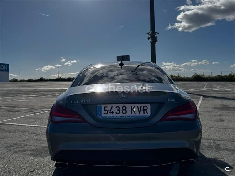 Usado Mercedes CLA220 170 CV (125 kW) 2014 Verde Berlina