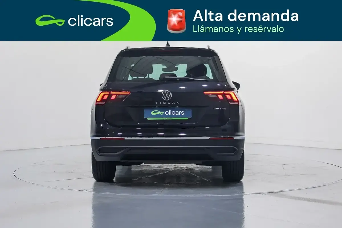 Usado VW Tiguan Life 150 CV (110 kW) 2023 Negro SUV