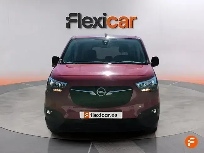 Usado Opel Combo Edition+ 131 CV (96 kW) 2021 Rojo Monovolumen