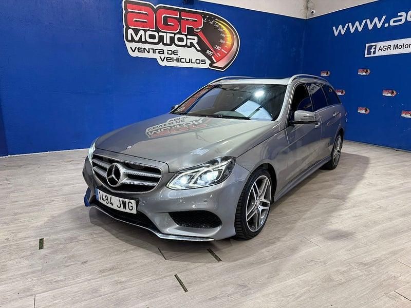 Usado Mercedes E250 Avantgarde 204 CV (150 kW) 2013 Gris / plata Familiar